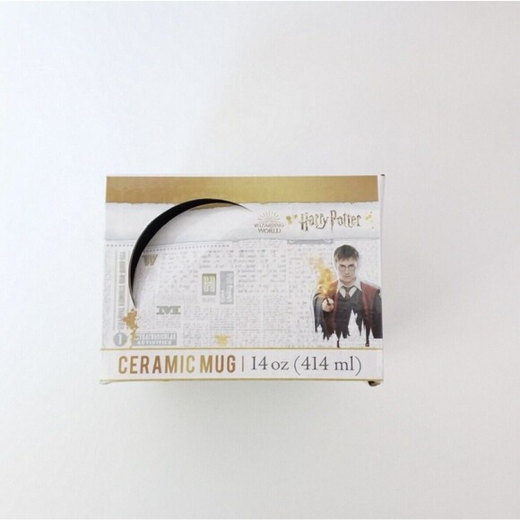 Harry Potter 14oz Gryffindor Shield Ceramic Coffee Mug Art Deco - Picture 5 of 6